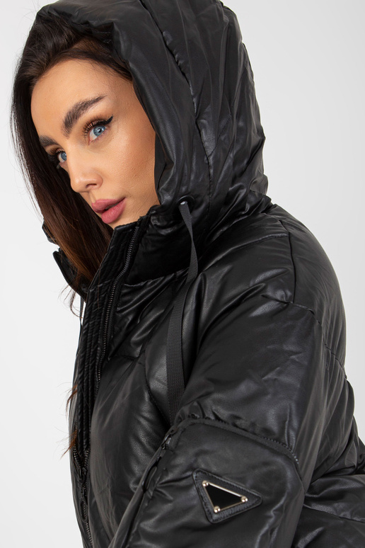 Melna mākslīgās ādas ziemas dūnu jaka Melna mākslīgās ādas ziemas dūnu jaka