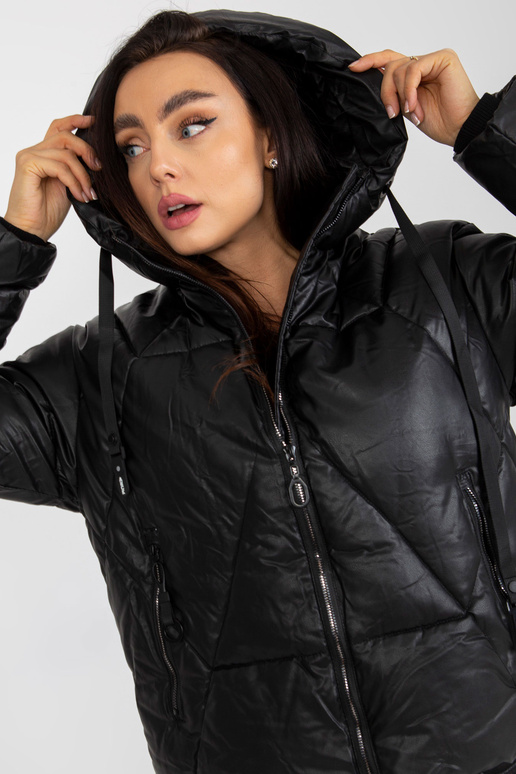 Melna mākslīgās ādas ziemas dūnu jaka Melna mākslīgās ādas ziemas dūnu jaka