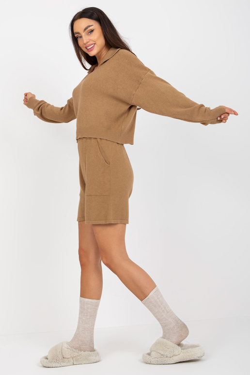 Kamieļu trikotāžas ikdienas komplekts...