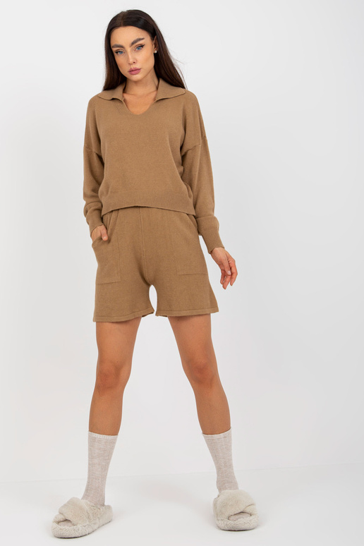 Kamieļu trikotāžas ikdienas komplekts...