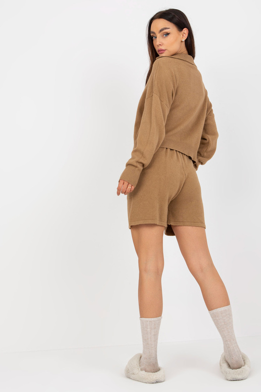 Kamieļu trikotāžas ikdienas komplekts...