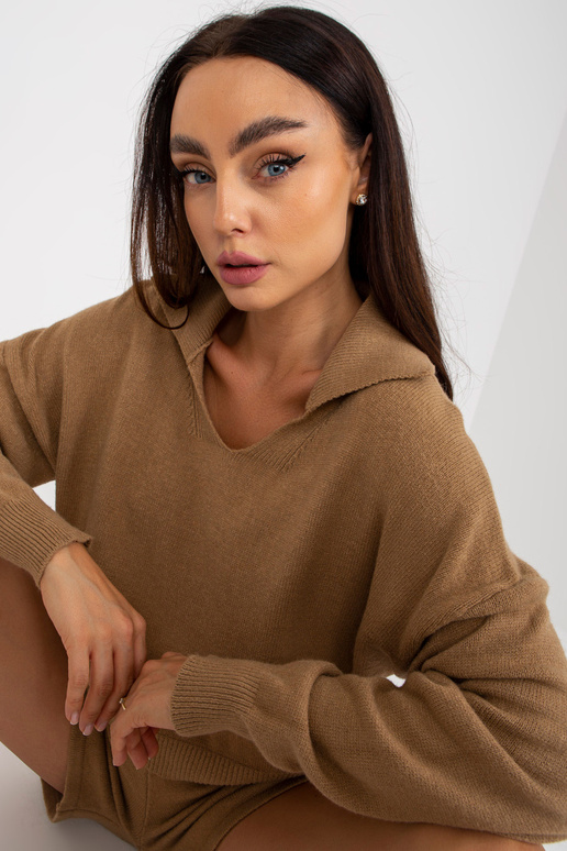 Kamieļu trikotāžas ikdienas komplekts...