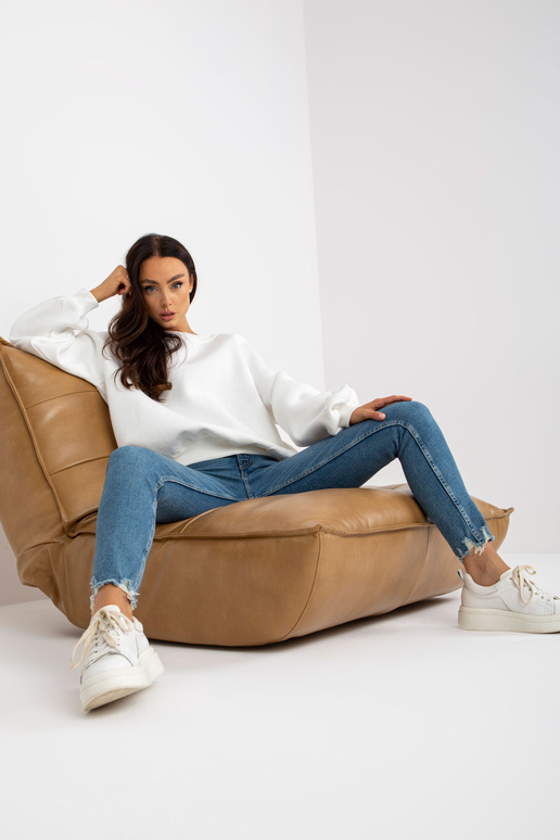 Ecru džemperis basic ar platām...