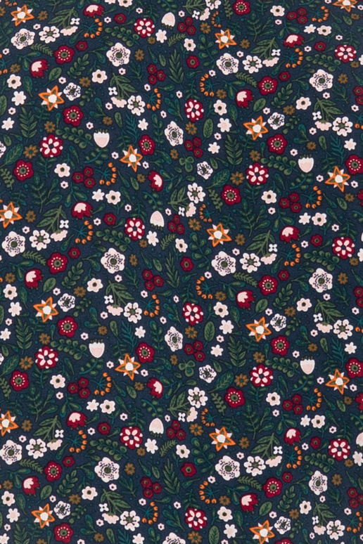 Tumši zila sieviešu blūze ar ziediem Tumši zila sieviešu blūze ar ziediem