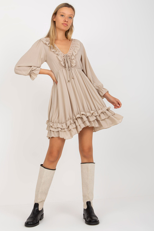 Bēša boho kleita ar volāniem un...