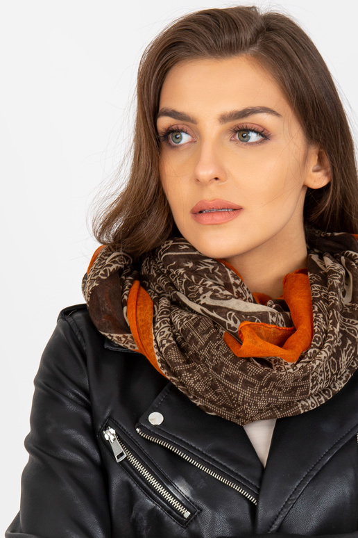 Brūns stropes skurstenis ar viskozi