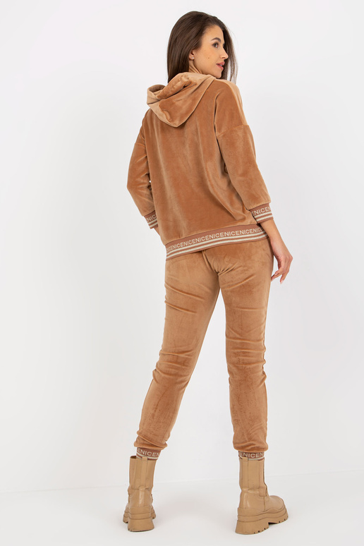 Kamelweiches Viskose-Velours-Set Kamelweiches Viskose-Velours-Set