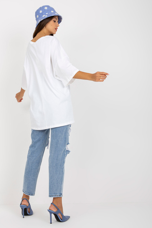 Balta ikdienišķa brīva blūze Balta ikdienišķa brīva blūze