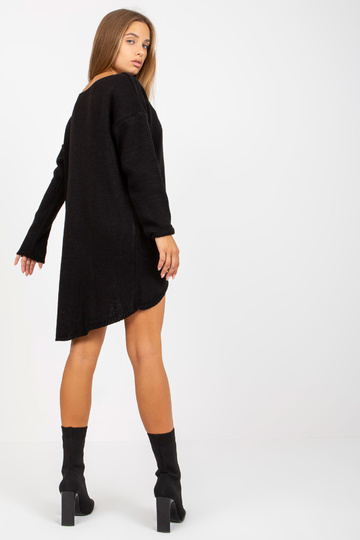 Melns asimetrisks oversize...