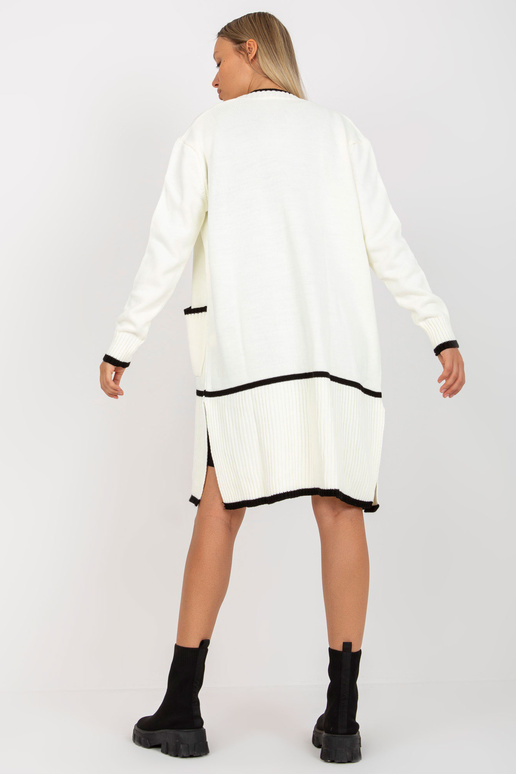 Ekrūmelns sieviešu jakas bez aizdares...