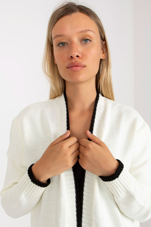 Ekrūmelns sieviešu jakas bez aizdares...