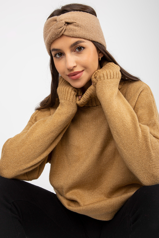 Kamieļu garš džemperis ar augstu...