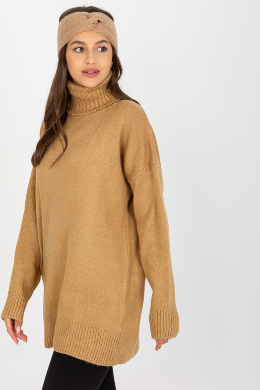 Kamieļu garš džemperis ar augstu...