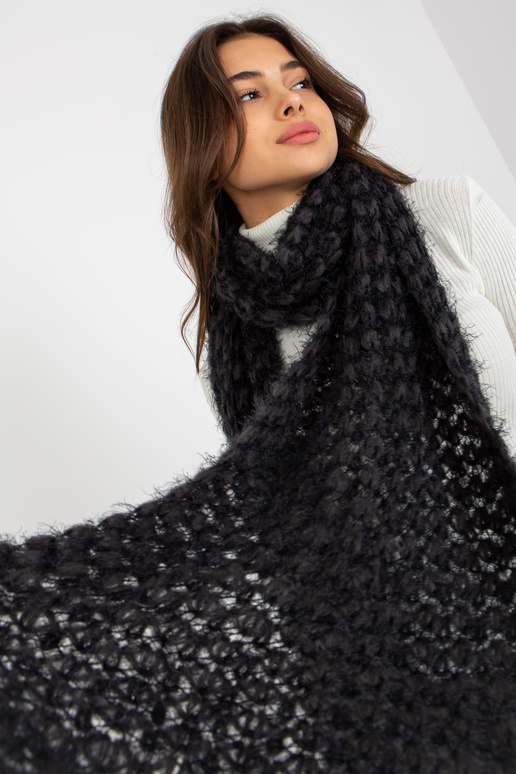 Tumši pelēka melna sieviešu adīta šalle