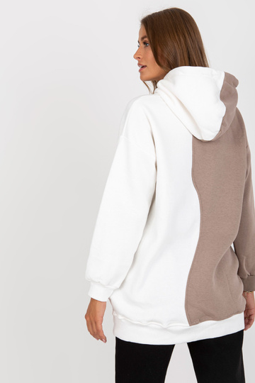 Bēša un balta pamata kapuci... 2