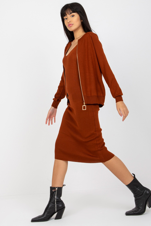 Tumši brūns trikotāžas ikdienas...