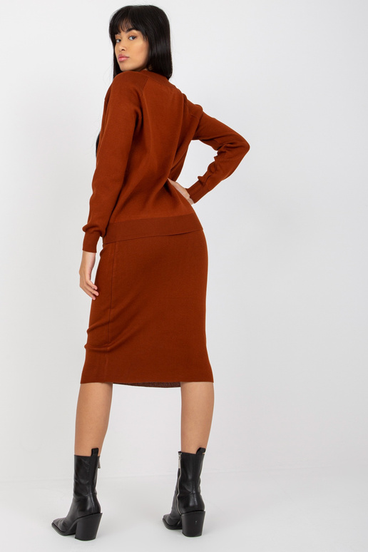 Tumši brūns trikotāžas ikdienas...