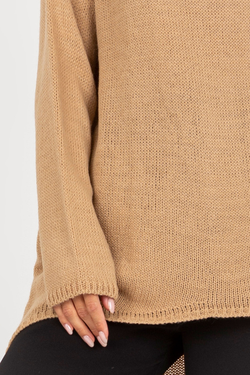 Lielizmēra kamieļu džemperis ar...