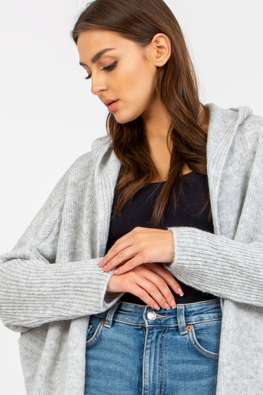 Pelēks trikotāžas jaka ar uzrakstu...