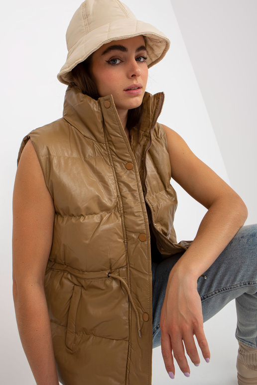 Kamieļu dūnu veste no eko ādas ar velmēm