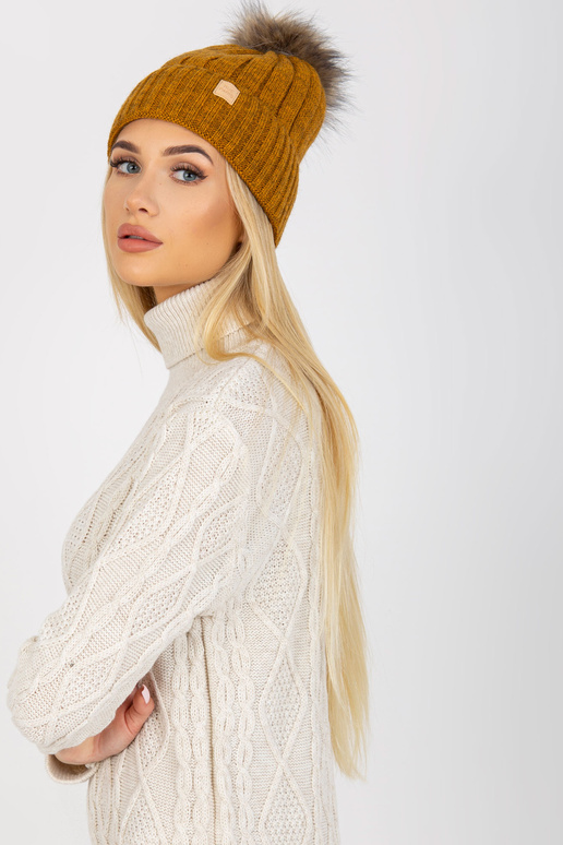 Sinepju ziemas cepure ar pomponu RUE...