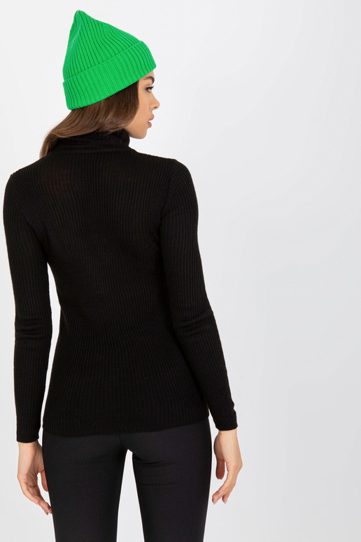 Melns pielāgots bruņurupuču džemperis...