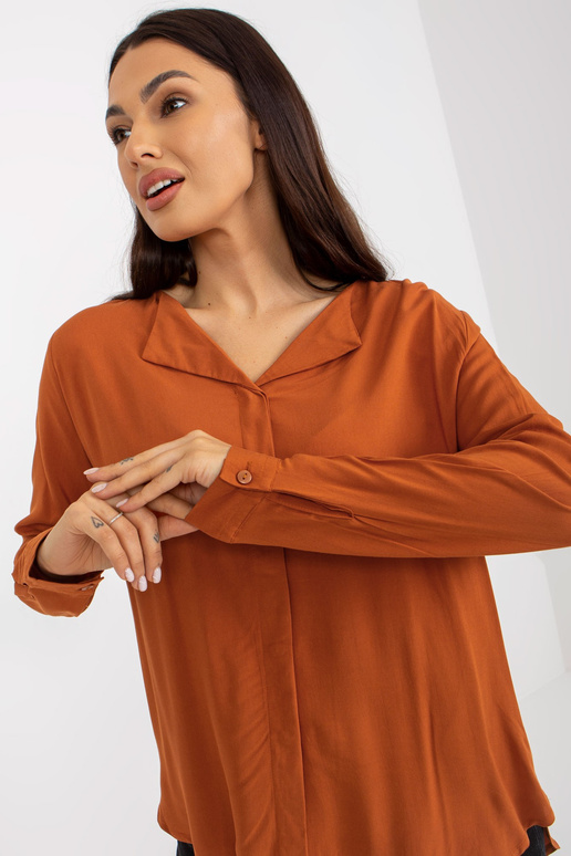 Gaiši brūna SUBLEVEL V veida kakla...