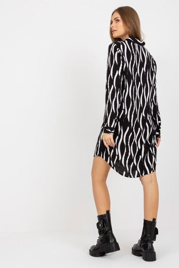 Melnbalta kleita ar apdruku... 2