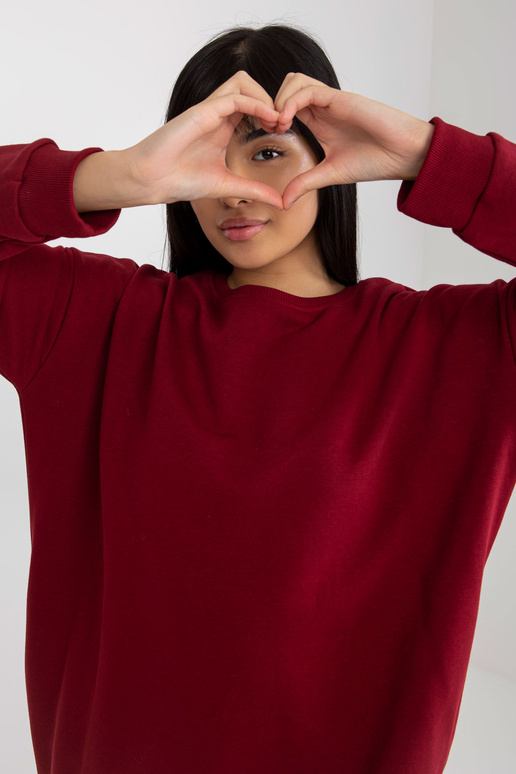 Burgundijas garš džemperis ar kabatām Burgundijas garš džemperis ar kabatām