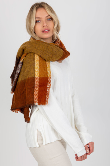 Brūndzeltena liela rūtaina...