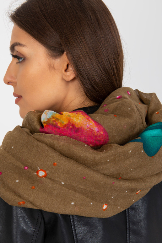 Bēšs stropes skurstenis ar apdrukām