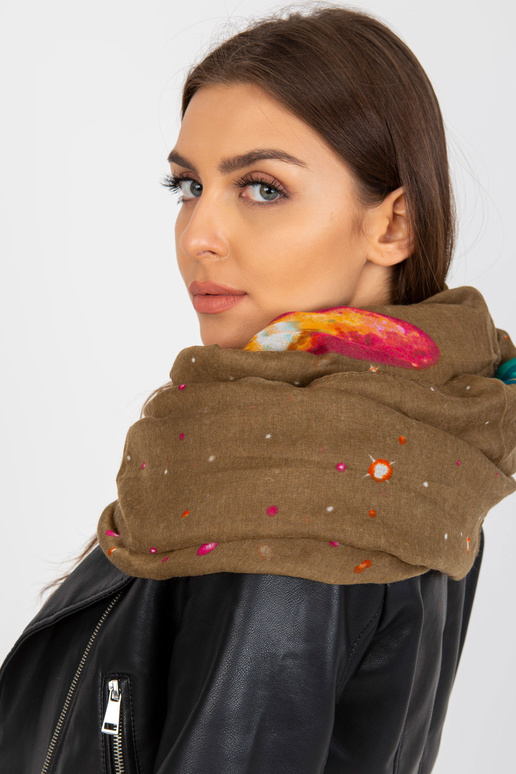 Bēšs stropes skurstenis ar apdrukām