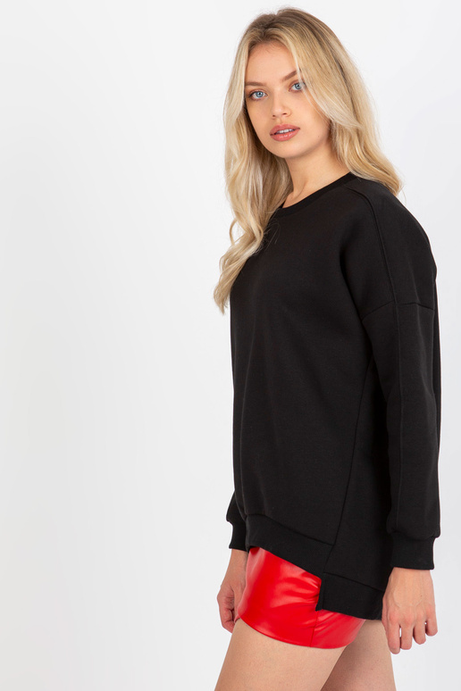 Melns pamata sporta krekls ar apaļu...