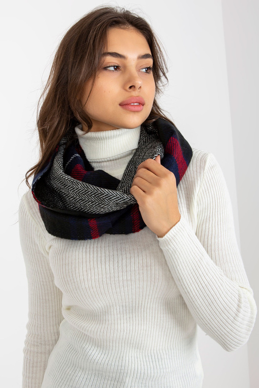 Tumši zils un sarkans rūtains ziemas...