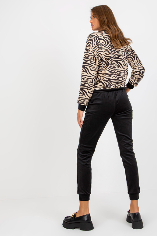 Beige und schwarzes Veloursset ar...