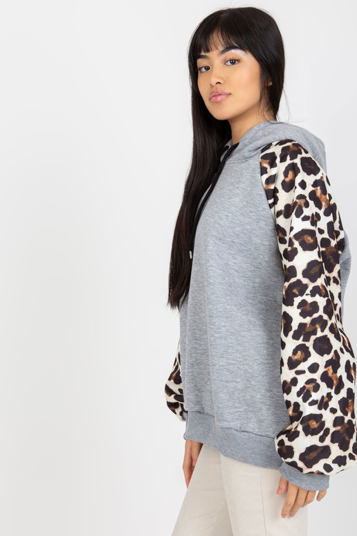 Pelēks sporta krekls ar apdruku uz...