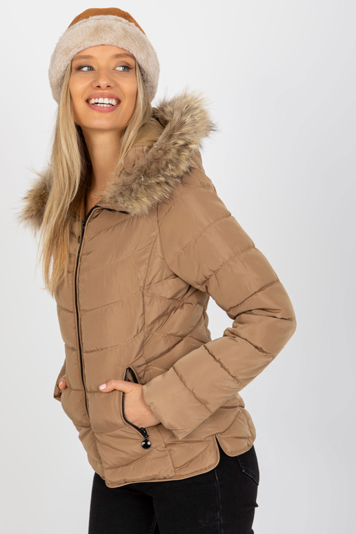 Kamieļu pārejas jaka ar kažokādu uz...