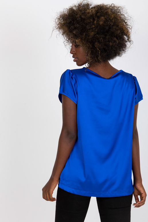 Tumši zila gluda blūze ar apaļu kakla... Tumši zila gluda blūze ar apaļu kakla...