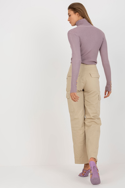 Gaiši violets rievotu džemperis ar...