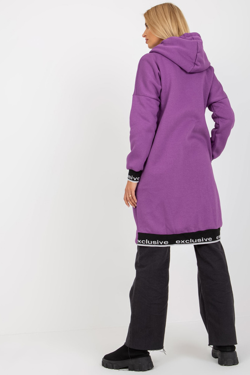 Violeta Mayar kapuci ar garu...