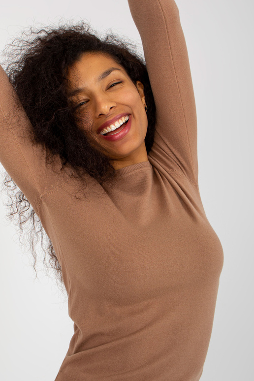 Kamieļu sieviešu klasiskais džemperis...