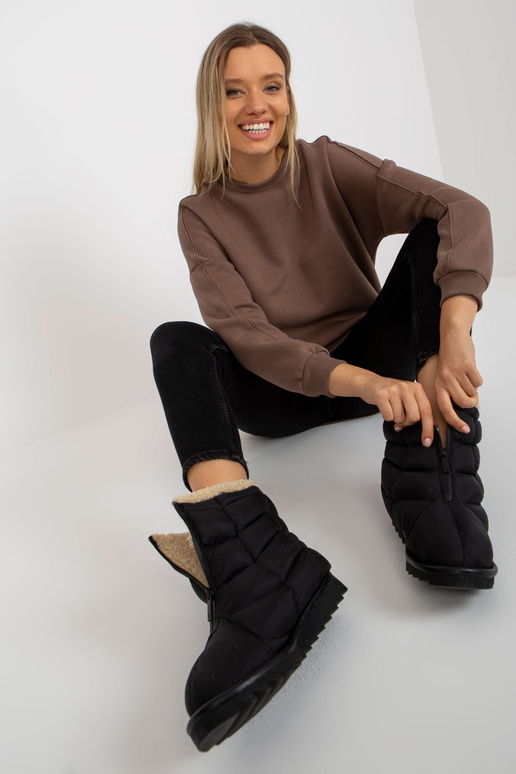 Brūns pamata sporta krekls ar apaļu...