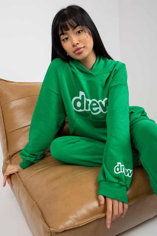 Zaļš divdaļīgs sporta tērpa komplekts...