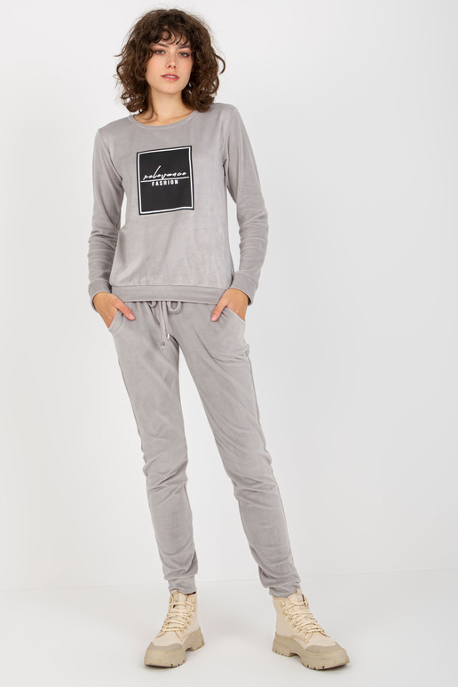 Gaiši pelēks sieviešu velūra...