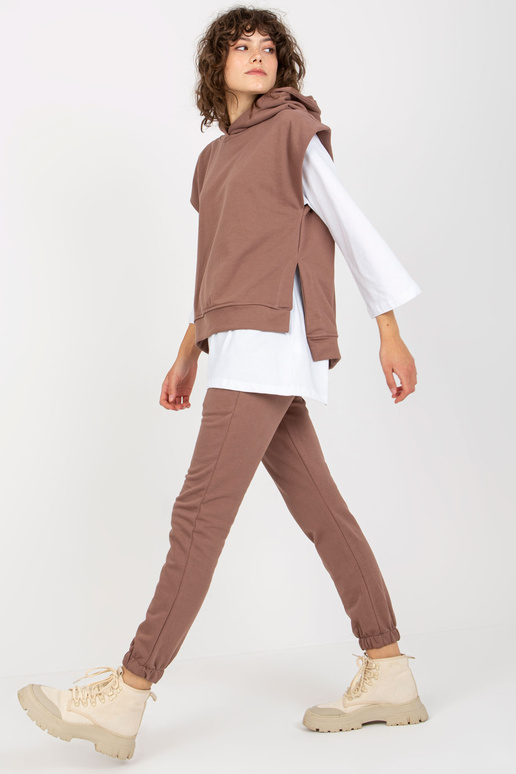 Brūns trīsdaļīgs ikdienas komplekts...