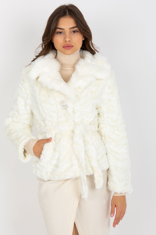 Baltas kažokādas ziemas jaka ar... Baltas kažokādas ziemas jaka ar...