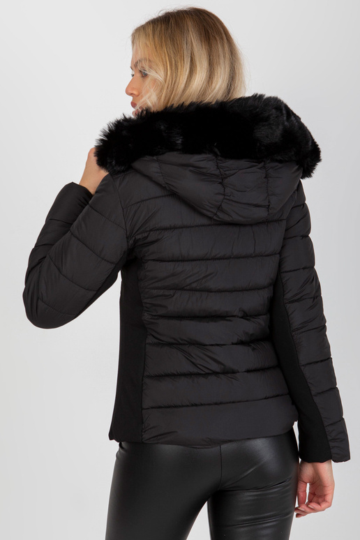 Melna stepēta pārejas jaka ar...