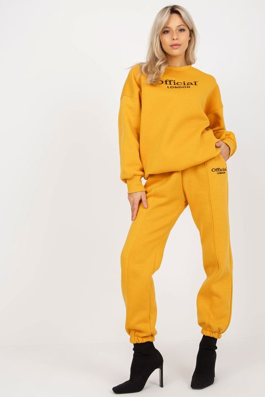 Tumši dzeltens sieviešu sporta kreklu...