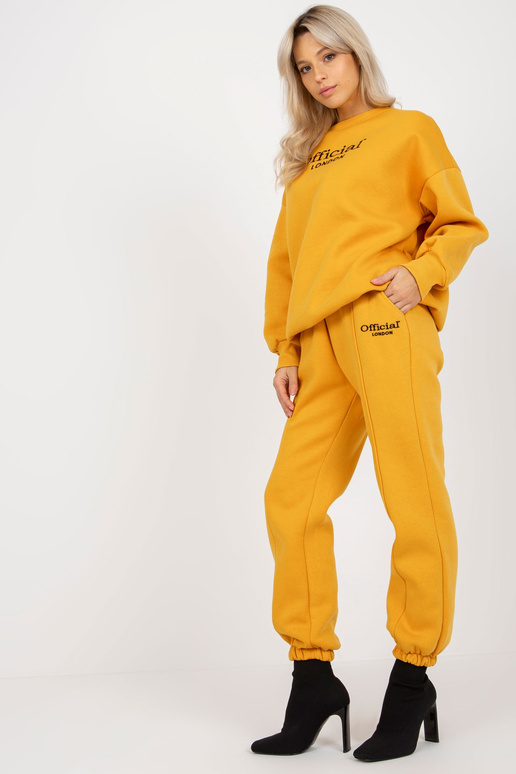 Tumši dzeltens sieviešu sporta kreklu...