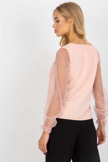 Persiku krāsas svinīga...